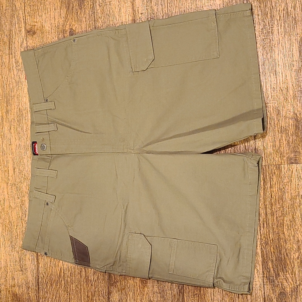 Wrangler shorts size 44